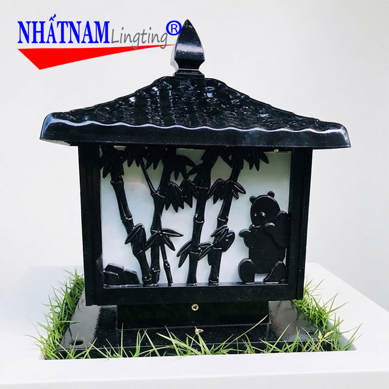 Đèn trụ cổng TCT được làm bằng hợp kim nhôm đúc chống nước, chuyên dùng để lắp đặt trang trí ngoài trời ở vị trí đầu cột cổng, tường rào hoặc sân vườn.