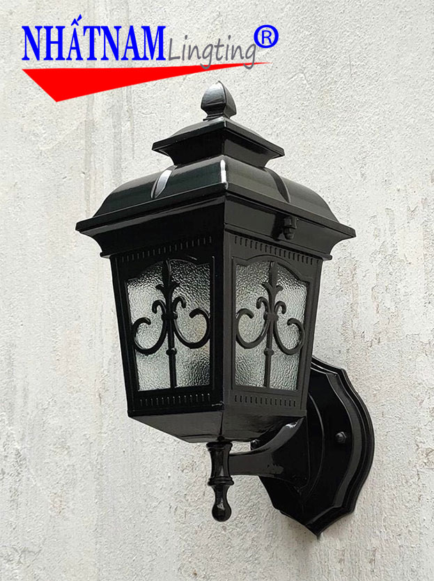 Đèn chùa ngoài trời - trong nhà size nhỏ A03 Đèn chùa ngoài trời - trong nhà size nhỏ A03 được làm bằng chất liệu nhôm chịu được môi trường khắc nghiệt như mưa nắng, gió bão, thời gian sử dụng bền bỉ